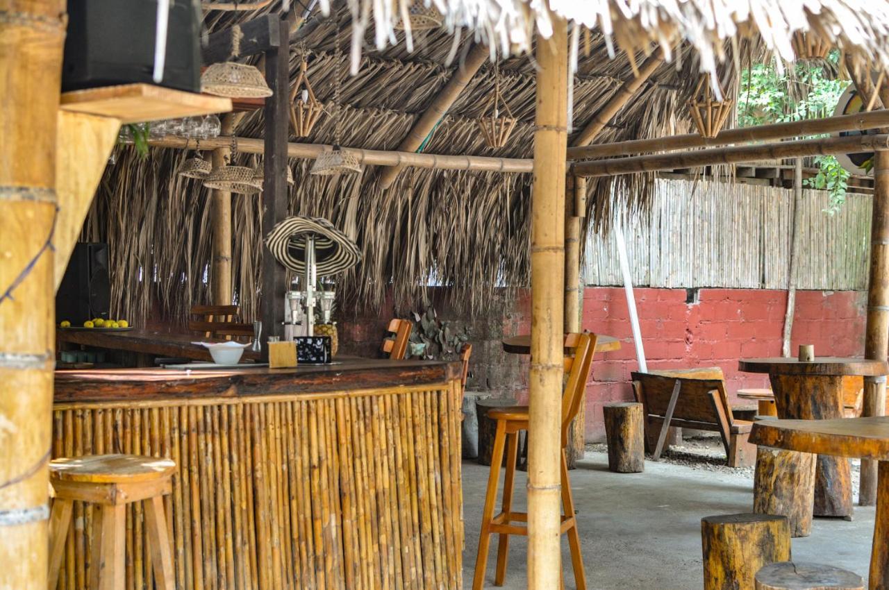 פאלומינו Hostal Cuyagua מראה חיצוני תמונה